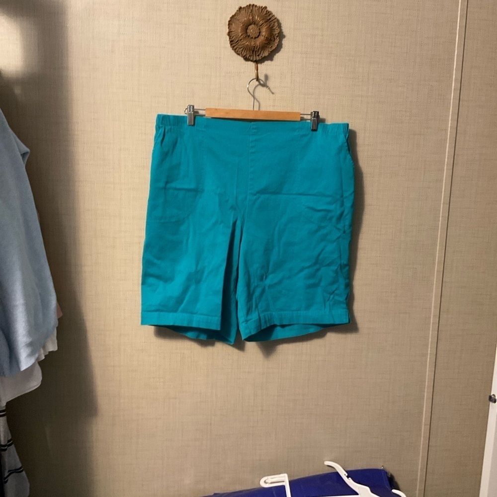 White Stag Turquoise Women's Bermudas
